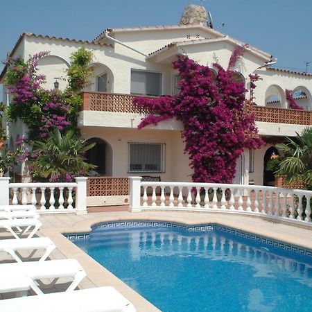Villa Sol Empuriabrava Kültér fotó