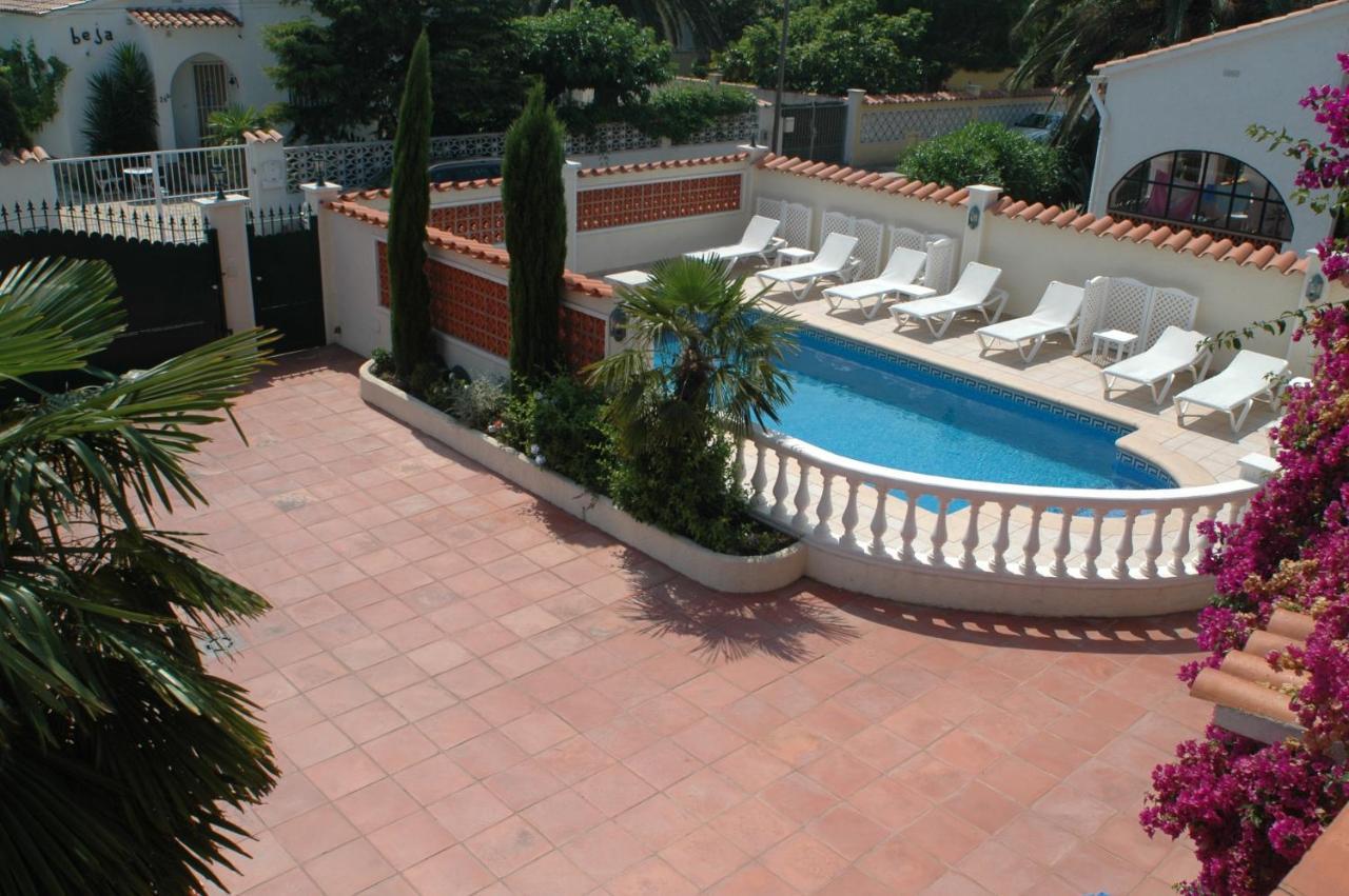 Villa Sol Empuriabrava Kültér fotó